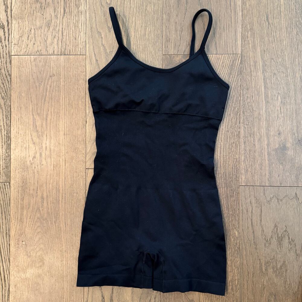 OQQ Seamless Ribbed Activewear Romper Cami Onyx Black Small